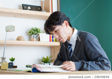 Students to study 29649648