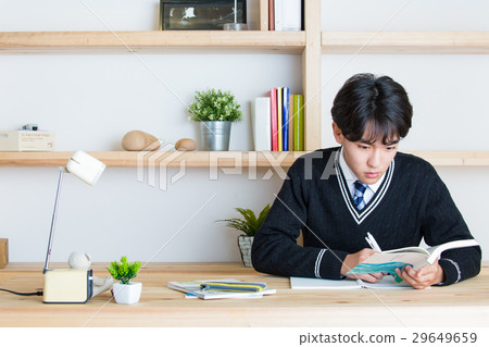 學生去學習 29649659