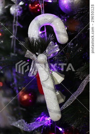 Making your own christmas decorative items 29650128