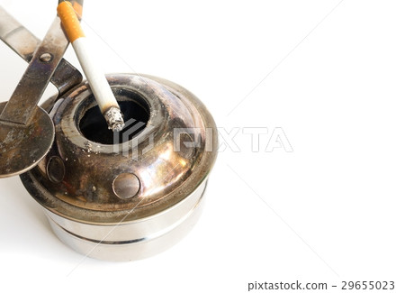 Ashtray and cigarettes. 29655023