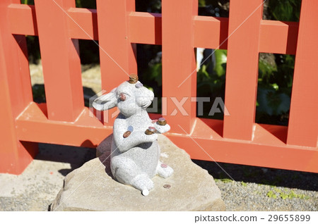 放置了Ugo Jingu祭品的兔子石像 29655899