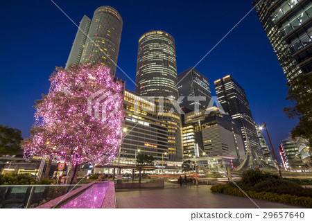 圖庫照片: 夜景 名古屋站 雙塔