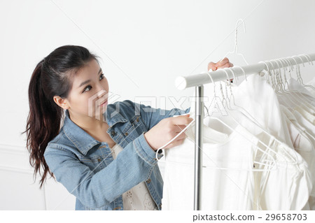 購物的女人 購物的女人 29658703