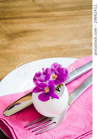 Easter Festive Table Setting With Fresh Flower. 29662411