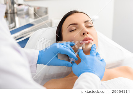 Sure girl tolerating anguish injection in lips 29664114