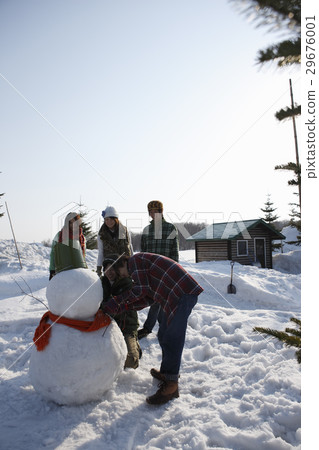 Building a Snowman 29676001