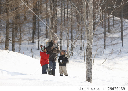 一位父親散步 29676489