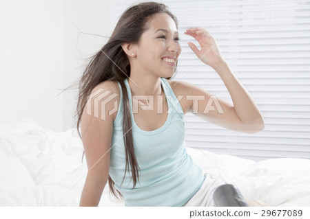 young woman young woman 29677089