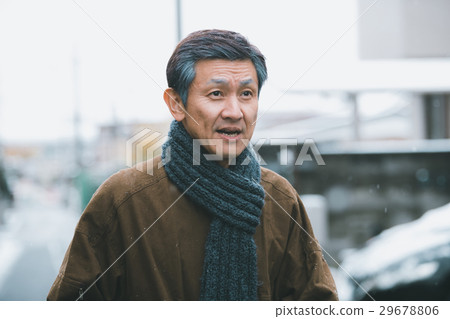 senior, snowy, person 29678806