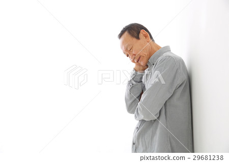 老人擔心 29681238