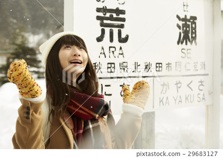 冬天女孩旅途雪風景駐地 29683127