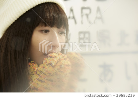 Winter girls journey Snow scenery station Winter girls journey Snow scenery station 29683239