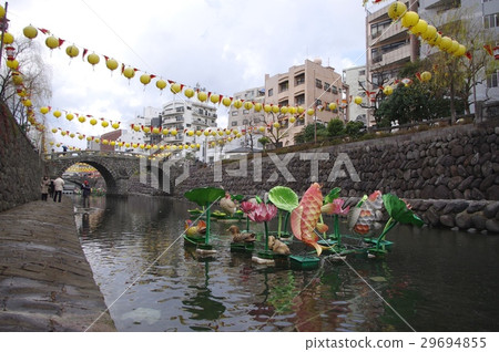燈籠和眼鏡橋(長崎元宵節) 燈籠和眼鏡橋(長崎元宵節) 29694855