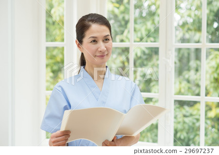 中間夫婦醫療圖像 29697237