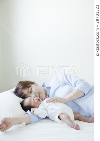 Parent and child of bedroom 29701323