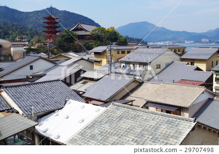 與宮島的房子的五層寶塔 與宮島的房子的五層寶塔 29707498