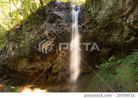 Shiratama的瀑布Otaki 29709538