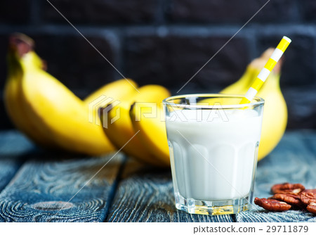banana yogurt 29711879