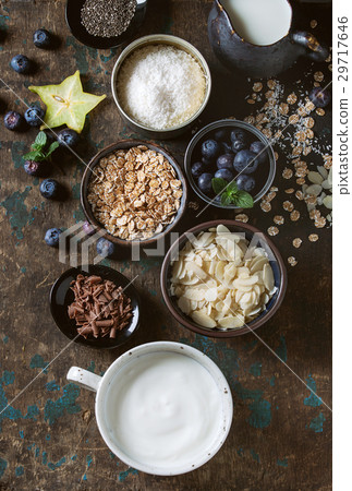 Yogurt smoothie bowl 29717646