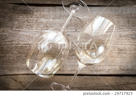 Glasses of white wine Glasses of white wine 29717925
