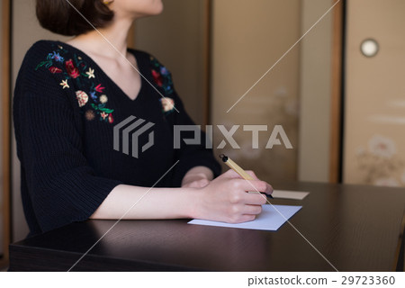 Japanese Style Women's Portrait Japanese Style Women's Portrait 29723360