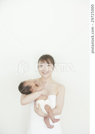 Newborns and mothers Newborns and mothers 29725000