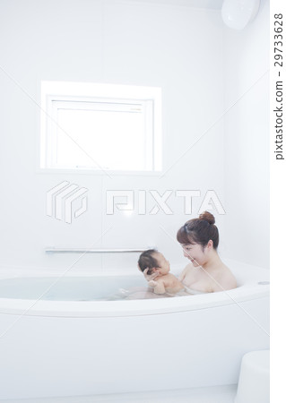 Newborns and mothers Baths 29733628