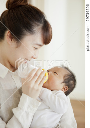 新生兒和婦女 新生兒和婦女 29734896