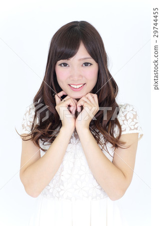 年輕女士的髮型 29744455