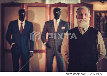 Senior client in a tailor's workshop 29749729
