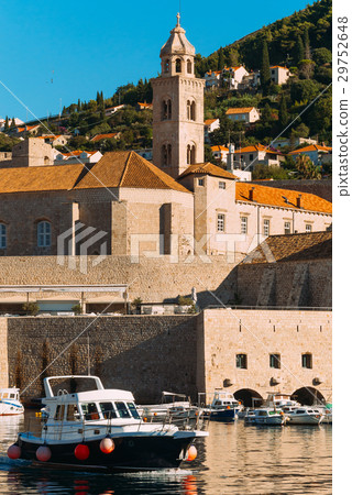 The boat dock near the old city of Dubrovnik The boat dock near the old city of Dubrovnik 29752648
