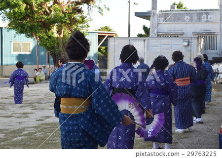 Bovidek Bovidek 29763225