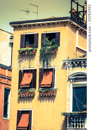 Traditional window of typical old Venice building 29763991