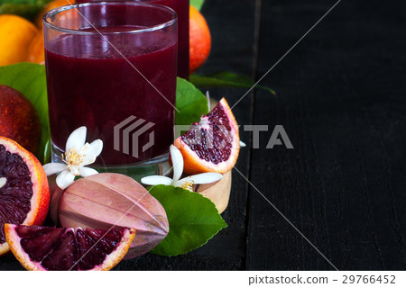 Blood orange juice background 29766452