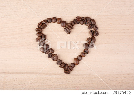 Heart coffee frame made of coffee beans Heart coffee frame made of coffee beans 29775400