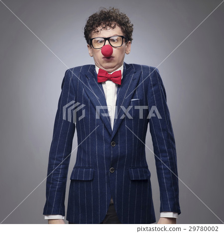 Businessman wearing clown nose 29780002
