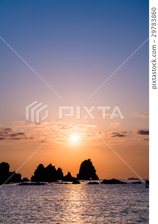 “靜岡縣”伊豆 - 鐵質岩層“日出” 29783860