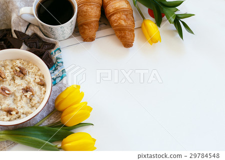 Healthy breakfast 29784548