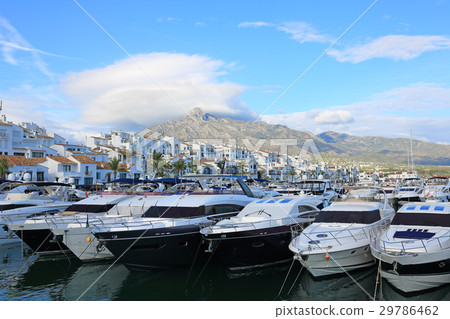 Spain resorts and luxury cruisers Spain resorts and luxury cruisers 29786462