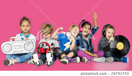 Little Children Music Vinyl Jukebox Papercraft 29791743