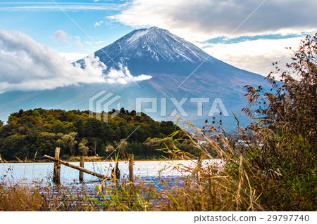 Mount Fuji has snow cover at Kawaguchigo lake 29797740