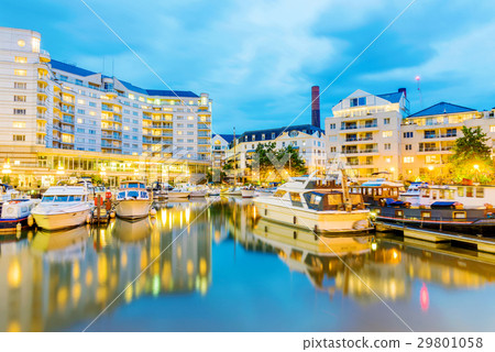 Chelsea Harbor 29801058