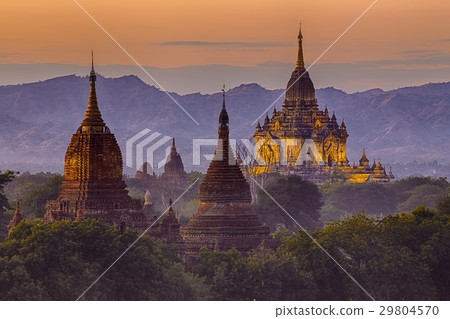 Bagan temple during golden hour Bagan temple during golden hour 29804570