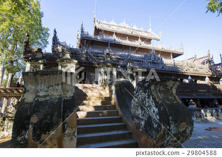 Golden Palace Monastery (Shwenandaw Kyaung) 29804588