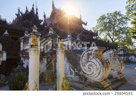 Golden Palace Monastery (Shwenandaw Kyaung) 29804591