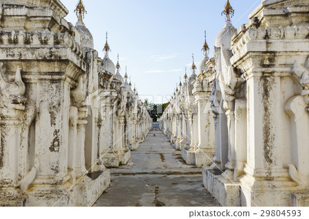 Kuthodaw Paya 29804593