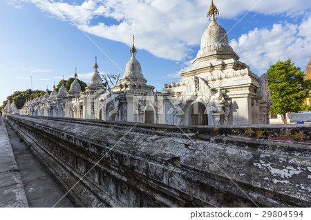 Kuthodaw Paya 29804594