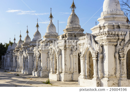 Kuthodaw Paya 29804596