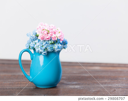 cute bunch of flowers in vase  29808707