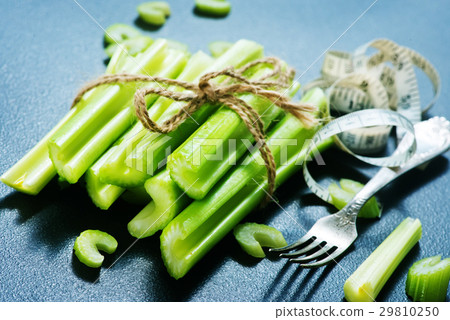 Celery 29810250